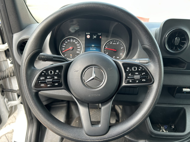 Mercedes-Benz Sprinter 515 1.9 CDI / Chassis Cabine / WB 433 cm / 324 dkm / APK TUV 03-26 - Tavara-auto: kuva Mercedes-Benz Sprinter 515 1.9 CDI / Chassis Cabine / WB 433 cm / 324 dkm / APK TUV 03-26 - Tavara-auto Mercedes-Benz Sprinter 515 1.9 CDI / Chassis Cabine / WB 433 cm / 324 dkm / APK TUV 03-26 - Tavara-auto: kuva Mercedes-Benz Sprinter 515 1.9 CDI / Chassis Cabine / WB 433 cm / 324 dkm / APK TUV 03-26 - Tavara-auto