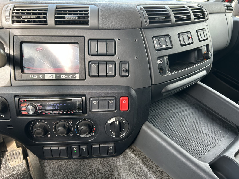 DAF CF 400 FT Space Cab / 718 dkm / NL Truck / APK TUV 02-26 - Vetopöytäauto: kuva DAF CF 400 FT Space Cab / 718 dkm / NL Truck / APK TUV 02-26 - Vetopöytäauto DAF CF 400 FT Space Cab / 718 dkm / NL Truck / APK TUV 02-26 - Vetopöytäauto: kuva DAF CF 400 FT Space Cab / 718 dkm / NL Truck / APK TUV 02-26 - Vetopöytäauto
