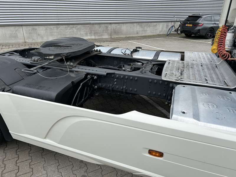 Vetopöytäauto DAF CF 410 FT Space Cab / 229 dkm / NL Truck / APK TUV 01-26: kuva Vetopöytäauto DAF CF 410 FT Space Cab / 229 dkm / NL Truck / APK TUV 01-26