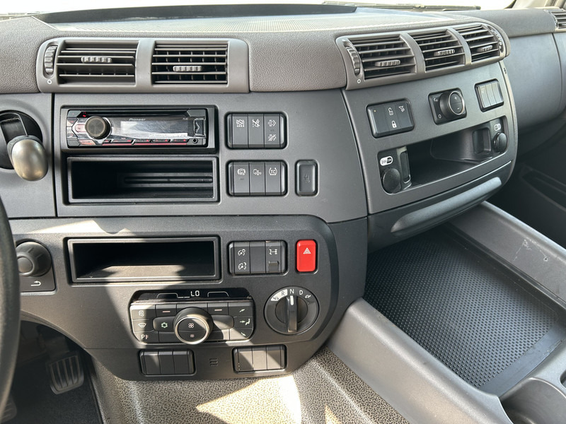 DAF CF 410 FT Space Cab / 281 dkm / Smart Tacho V2 / APK 01-26 - Vetopöytäauto: kuva DAF CF 410 FT Space Cab / 281 dkm / Smart Tacho V2 / APK 01-26 - Vetopöytäauto DAF CF 410 FT Space Cab / 281 dkm / Smart Tacho V2 / APK 01-26 - Vetopöytäauto: kuva DAF CF 410 FT Space Cab / 281 dkm / Smart Tacho V2 / APK 01-26 - Vetopöytäauto