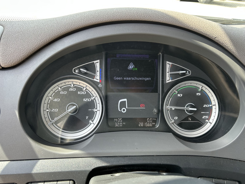 DAF CF 410 FT Space Cab / 281 dkm / Smart Tacho V2 / APK 01-26 - Vetopöytäauto: kuva DAF CF 410 FT Space Cab / 281 dkm / Smart Tacho V2 / APK 01-26 - Vetopöytäauto DAF CF 410 FT Space Cab / 281 dkm / Smart Tacho V2 / APK 01-26 - Vetopöytäauto: kuva DAF CF 410 FT Space Cab / 281 dkm / Smart Tacho V2 / APK 01-26 - Vetopöytäauto