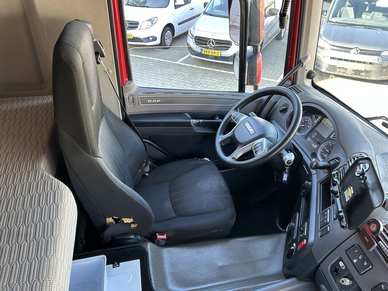 DAF CF 410 FT Space Cab / 678 dkm / Smart Tacho V2 / APK TUV 11-25 - Vetopöytäauto: kuva DAF CF 410 FT Space Cab / 678 dkm / Smart Tacho V2 / APK TUV 11-25 - Vetopöytäauto DAF CF 410 FT Space Cab / 678 dkm / Smart Tacho V2 / APK TUV 11-25 - Vetopöytäauto: kuva DAF CF 410 FT Space Cab / 678 dkm / Smart Tacho V2 / APK TUV 11-25 - Vetopöytäauto