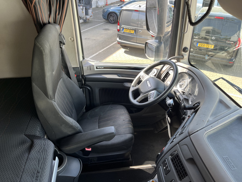 DAF XF 480 FT SSC / 841 dkm / New Tacho / 2 Tanks / Stand Airco / APK TUV 02-26 - Vetopöytäauto: kuva DAF XF 480 FT SSC / 841 dkm / New Tacho / 2 Tanks / Stand Airco / APK TUV 02-26 - Vetopöytäauto DAF XF 480 FT SSC / 841 dkm / New Tacho / 2 Tanks / Stand Airco / APK TUV 02-26 - Vetopöytäauto: kuva DAF XF 480 FT SSC / 841 dkm / New Tacho / 2 Tanks / Stand Airco / APK TUV 02-26 - Vetopöytäauto