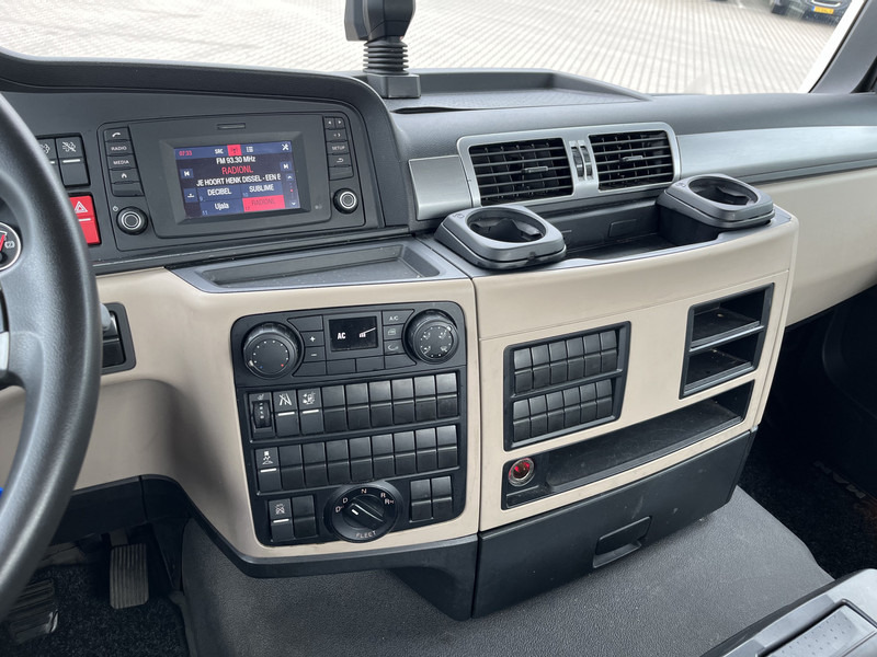 Vetopöytäauto MAN TGS 18.360 Euro 6 / 204 dkm / Airco / NL Truck: kuva Vetopöytäauto MAN TGS 18.360 Euro 6 / 204 dkm / Airco / NL Truck