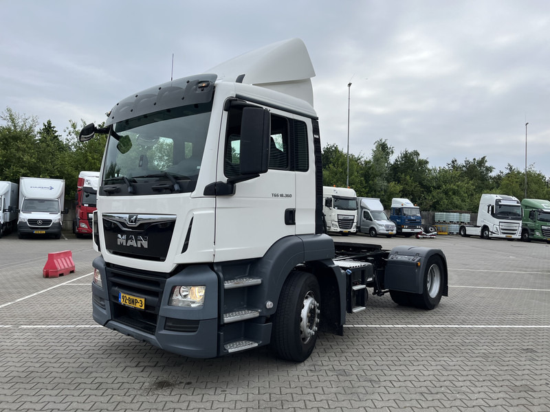 Vetopöytäauto MAN TGS 18.360 Euro 6 / 204 dkm / Airco / NL Truck: kuva Vetopöytäauto MAN TGS 18.360 Euro 6 / 204 dkm / Airco / NL Truck