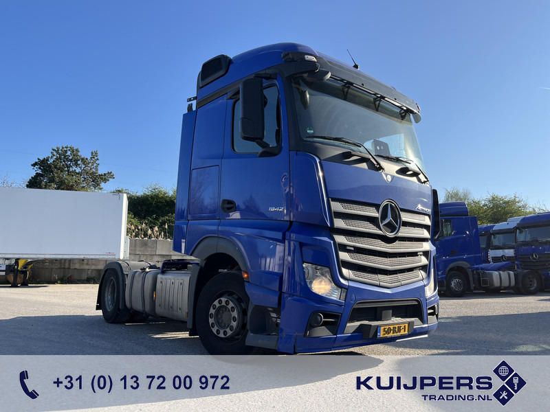 Mercedes-Benz Actros 1842 StreamSpace / 903 dkm / 2 Tanks / NL Truck - Vetopöytäauto: kuva Mercedes-Benz Actros 1842 StreamSpace / 903 dkm / 2 Tanks / NL Truck - Vetopöytäauto Mercedes-Benz Actros 1842 StreamSpace / 903 dkm / 2 Tanks / NL Truck - Vetopöytäauto: kuva Mercedes-Benz Actros 1842 StreamSpace / 903 dkm / 2 Tanks / NL Truck - Vetopöytäauto