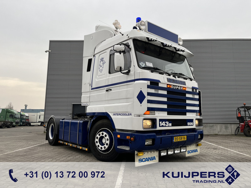 Scania R 143H V8 500 Streamline / V8 Sound / Retarder / Old Skool Classic - Vetopöytäauto: kuva Scania R 143H V8 500 Streamline / V8 Sound / Retarder / Old Skool Classic - Vetopöytäauto Scania R 143H V8 500 Streamline / V8 Sound / Retarder / Old Skool Classic - Vetopöytäauto: kuva Scania R 143H V8 500 Streamline / V8 Sound / Retarder / Old Skool Classic - Vetopöytäauto
