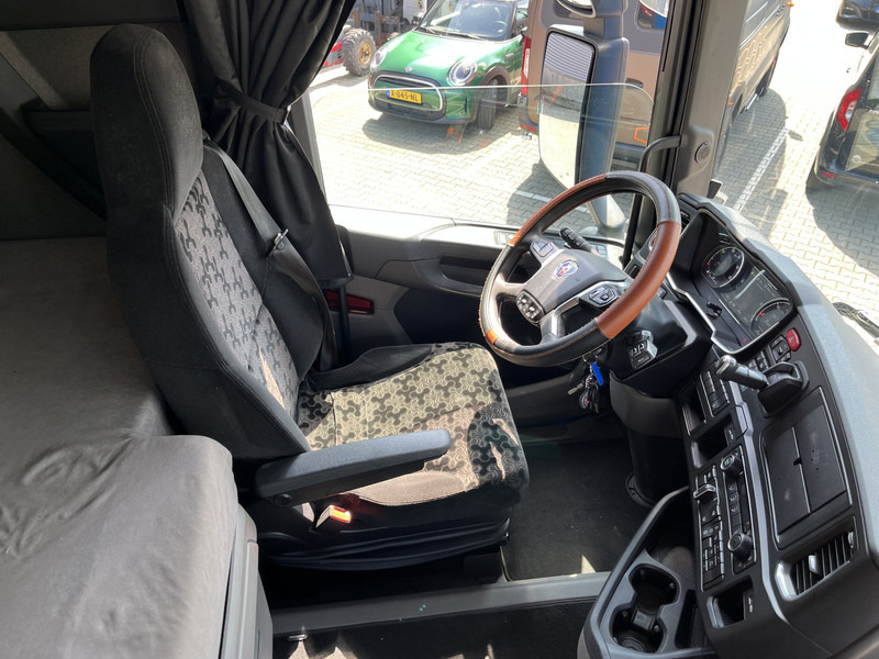Scania R 410 Highline / Retarder / New Tacho / 2 Tanks / Stand Airco / APK 04-26 - Vetopöytäauto: kuva Scania R 410 Highline / Retarder / New Tacho / 2 Tanks / Stand Airco / APK 04-26 - Vetopöytäauto Scania R 410 Highline / Retarder / New Tacho / 2 Tanks / Stand Airco / APK 04-26 - Vetopöytäauto: kuva Scania R 410 Highline / Retarder / New Tacho / 2 Tanks / Stand Airco / APK 04-26 - Vetopöytäauto