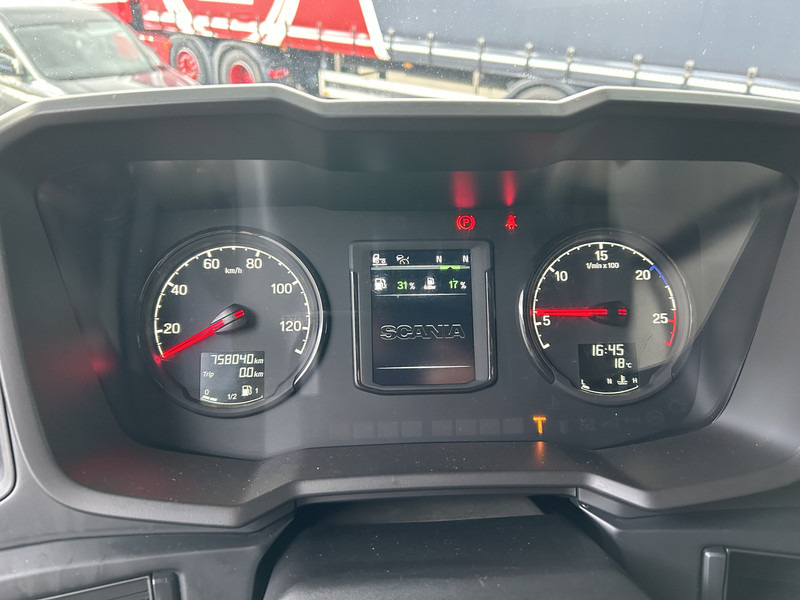 Scania R450 Highline / Retarder / 758 dkm / APK TUV 03-26 - Vetopöytäauto: kuva Scania R450 Highline / Retarder / 758 dkm / APK TUV 03-26 - Vetopöytäauto Scania R450 Highline / Retarder / 758 dkm / APK TUV 03-26 - Vetopöytäauto: kuva Scania R450 Highline / Retarder / 758 dkm / APK TUV 03-26 - Vetopöytäauto