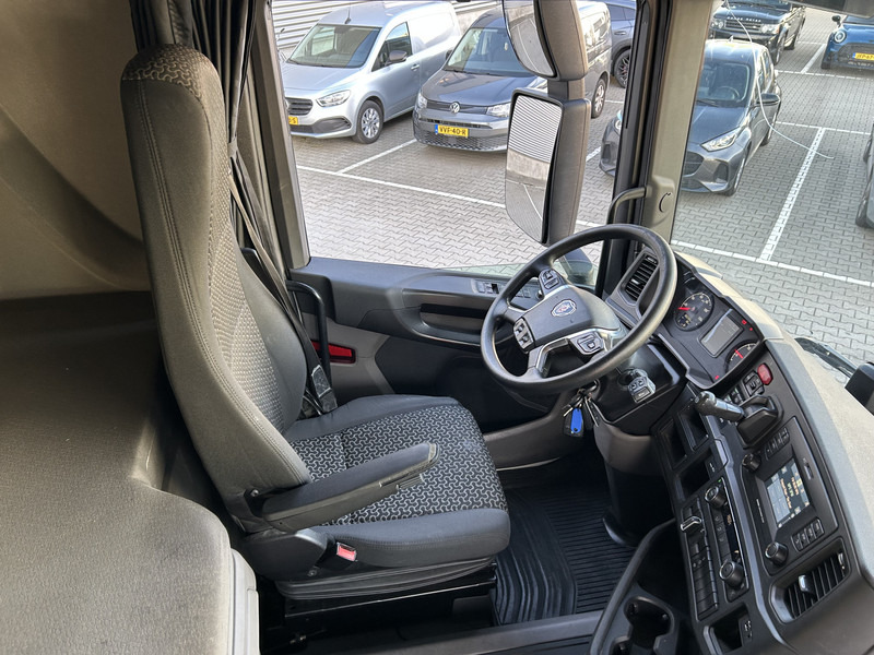 Scania R450 Highline / Retarder / 860 dkm / APK TUV 03-26 - Vetopöytäauto: kuva Scania R450 Highline / Retarder / 860 dkm / APK TUV 03-26 - Vetopöytäauto Scania R450 Highline / Retarder / 860 dkm / APK TUV 03-26 - Vetopöytäauto: kuva Scania R450 Highline / Retarder / 860 dkm / APK TUV 03-26 - Vetopöytäauto