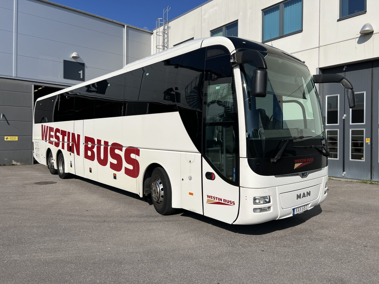 MAN Lions Coach L R08 Euro 6c - Turistibussi: kuva MAN Lions Coach L R08 Euro 6c - Turistibussi MAN Lions Coach L R08 Euro 6c - Turistibussi: kuva MAN Lions Coach L R08 Euro 6c - Turistibussi