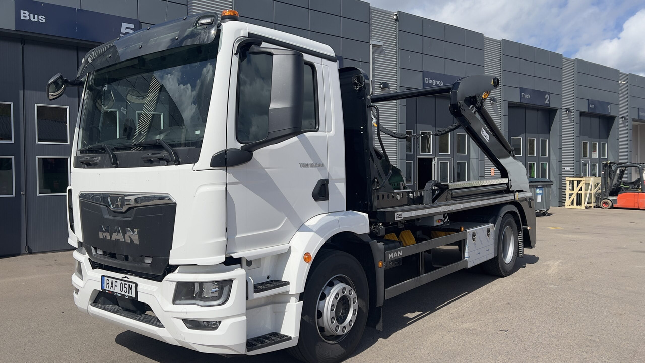 MAN TGM 18.290 4×2 Liftdumper - Nostovarsi-vaihtolavakuorma kuorma-auto: kuva  MAN TGM 18.290 4×2 Liftdumper - Nostovarsi-vaihtolavakuorma kuorma-auto MAN TGM 18.290 4×2 Liftdumper - Nostovarsi-vaihtolavakuorma kuorma-auto: kuva  MAN TGM 18.290 4×2 Liftdumper - Nostovarsi-vaihtolavakuorma kuorma-auto