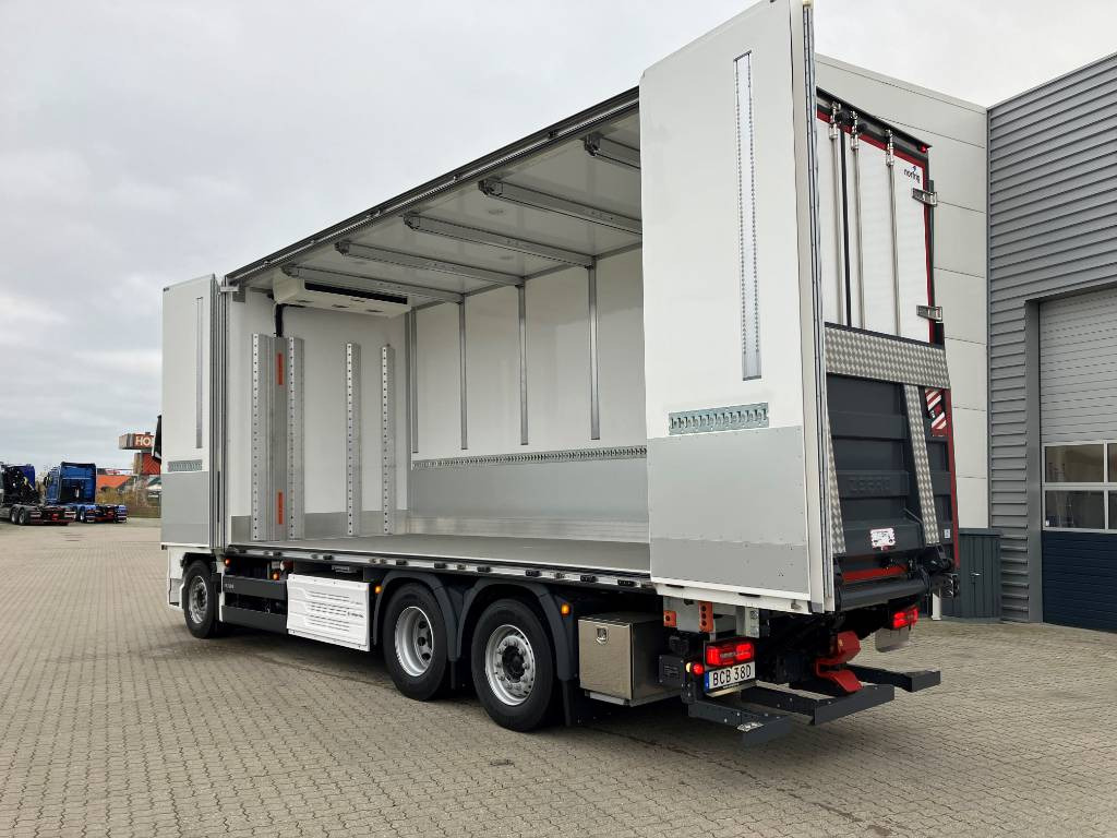 MAN TGX 26.510 Norfrig Kyl/Frys - Umpikori kuorma-auto: kuva MAN TGX 26.510 Norfrig Kyl/Frys - Umpikori kuorma-auto MAN TGX 26.510 Norfrig Kyl/Frys - Umpikori kuorma-auto: kuva MAN TGX 26.510 Norfrig Kyl/Frys - Umpikori kuorma-auto