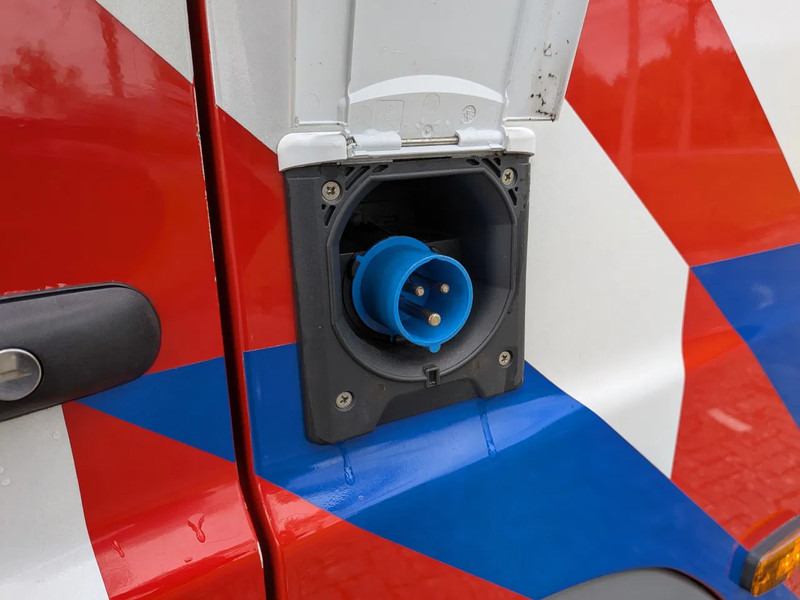 Mercedes-Benz NG 1626 V8 - Paloauto: kuva Mercedes-Benz NG 1626 V8 - Paloauto Mercedes-Benz NG 1626 V8 - Paloauto: kuva Mercedes-Benz NG 1626 V8 - Paloauto