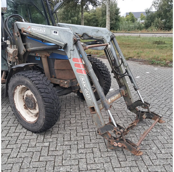 New Holland TL70 TL70 - Vetopöytäauto: kuva New Holland TL70 TL70 - Vetopöytäauto New Holland TL70 TL70 - Vetopöytäauto: kuva New Holland TL70 TL70 - Vetopöytäauto