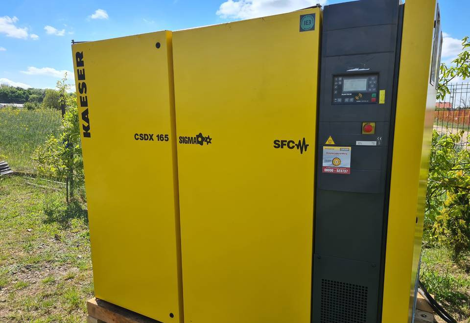 KOMPRESOR ŚRUBOWY KAESER CSDX165 SFC 90Kw, 2012r - Ilmakompressori: kuva KOMPRESOR ŚRUBOWY KAESER CSDX165 SFC 90Kw, 2012r - Ilmakompressori KOMPRESOR ŚRUBOWY KAESER CSDX165 SFC 90Kw, 2012r - Ilmakompressori: kuva KOMPRESOR ŚRUBOWY KAESER CSDX165 SFC 90Kw, 2012r - Ilmakompressori