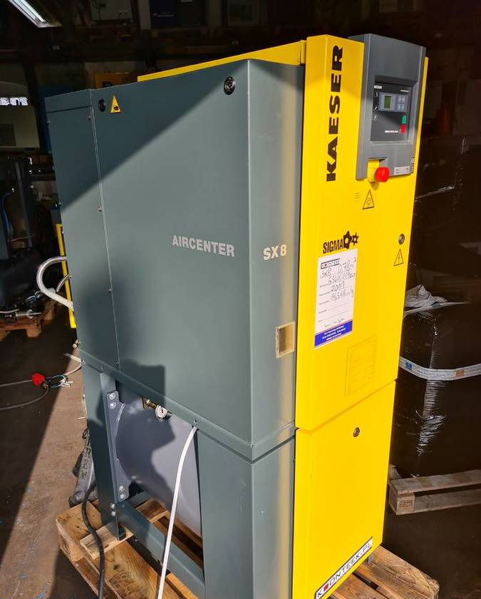 Kompresor śrubowy KAESER Aircenter SX8 5,5 kw - Ilmakompressori: kuva Kompresor śrubowy KAESER Aircenter SX8 5,5 kw - Ilmakompressori Kompresor śrubowy KAESER Aircenter SX8 5,5 kw - Ilmakompressori: kuva Kompresor śrubowy KAESER Aircenter SX8 5,5 kw - Ilmakompressori