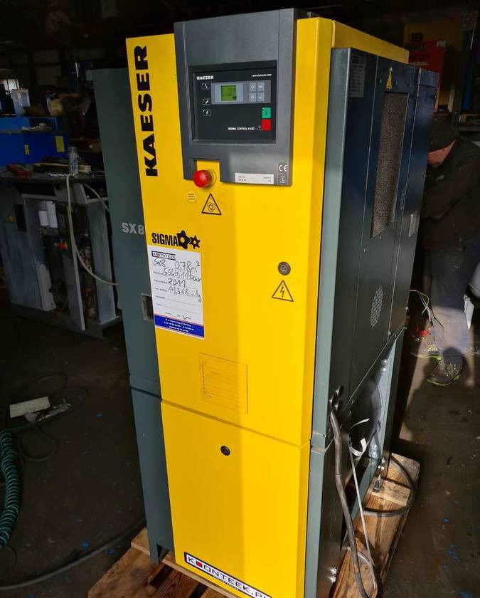 Kompresor śrubowy KAESER Aircenter SX8 5,5 kw - Ilmakompressori: kuva Kompresor śrubowy KAESER Aircenter SX8 5,5 kw - Ilmakompressori Kompresor śrubowy KAESER Aircenter SX8 5,5 kw - Ilmakompressori: kuva Kompresor śrubowy KAESER Aircenter SX8 5,5 kw - Ilmakompressori