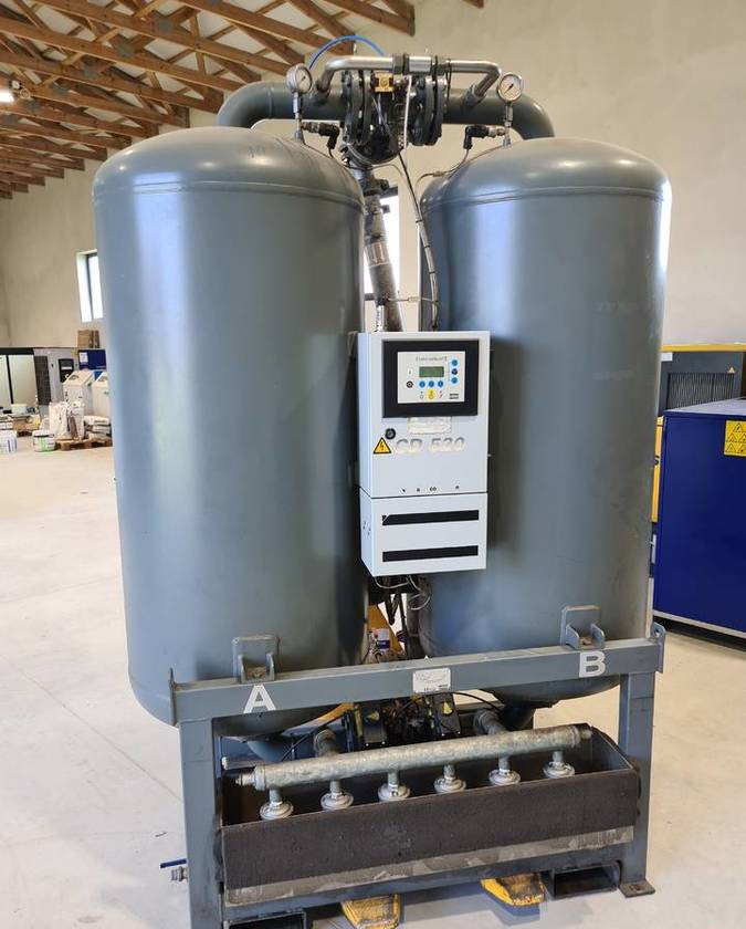Ilmakompressori Osuszacz adsorpcyjny ATLAS COPCO CD 520 CE: kuva Ilmakompressori Osuszacz adsorpcyjny ATLAS COPCO CD 520 CE