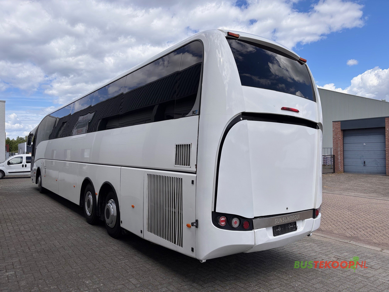 Volvo B11R SUNSUNDEGUI SC7, Euro 6. - Turistibussi: kuva Volvo B11R SUNSUNDEGUI SC7, Euro 6. - Turistibussi Volvo B11R SUNSUNDEGUI SC7, Euro 6. - Turistibussi: kuva Volvo B11R SUNSUNDEGUI SC7, Euro 6. - Turistibussi