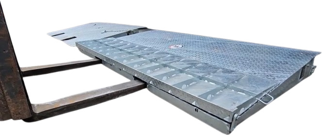 Container access ramp. AZ RAMP - HCRN-065.INOX Capacity 6 500 Kg - Lastausramppi: kuva Container access ramp. AZ RAMP - HCRN-065.INOX Capacity 6 500 Kg - Lastausramppi Container access ramp. AZ RAMP - HCRN-065.INOX Capacity 6 500 Kg - Lastausramppi: kuva Container access ramp. AZ RAMP - HCRN-065.INOX Capacity 6 500 Kg - Lastausramppi