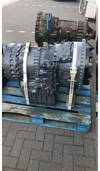 Volvo PT1860 22517, 22546 - Vaihdelaatikko ja osat - Nivelkippiauto: kuva Volvo PT1860 22517, 22546 - Vaihdelaatikko ja osat - Nivelkippiauto Volvo PT1860 22517, 22546 - Vaihdelaatikko ja osat - Nivelkippiauto: kuva Volvo PT1860 22517, 22546 - Vaihdelaatikko ja osat - Nivelkippiauto
