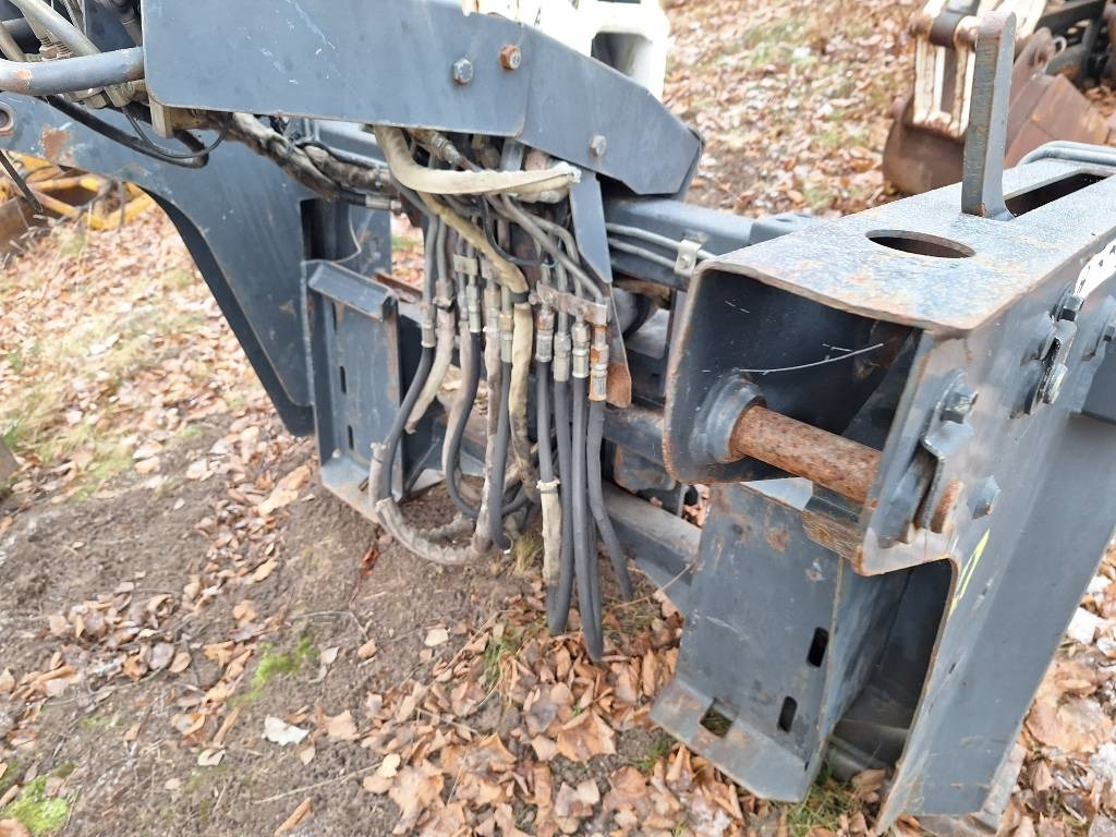 Bobcat 730 SH - Kaivinkoneen kauha: kuva Bobcat 730 SH - Kaivinkoneen kauha Bobcat 730 SH - Kaivinkoneen kauha: kuva Bobcat 730 SH - Kaivinkoneen kauha