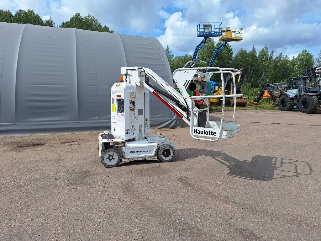 Haulotte Star 10 - Pystymastonostin: kuva Haulotte Star 10 - Pystymastonostin Haulotte Star 10 - Pystymastonostin: kuva Haulotte Star 10 - Pystymastonostin