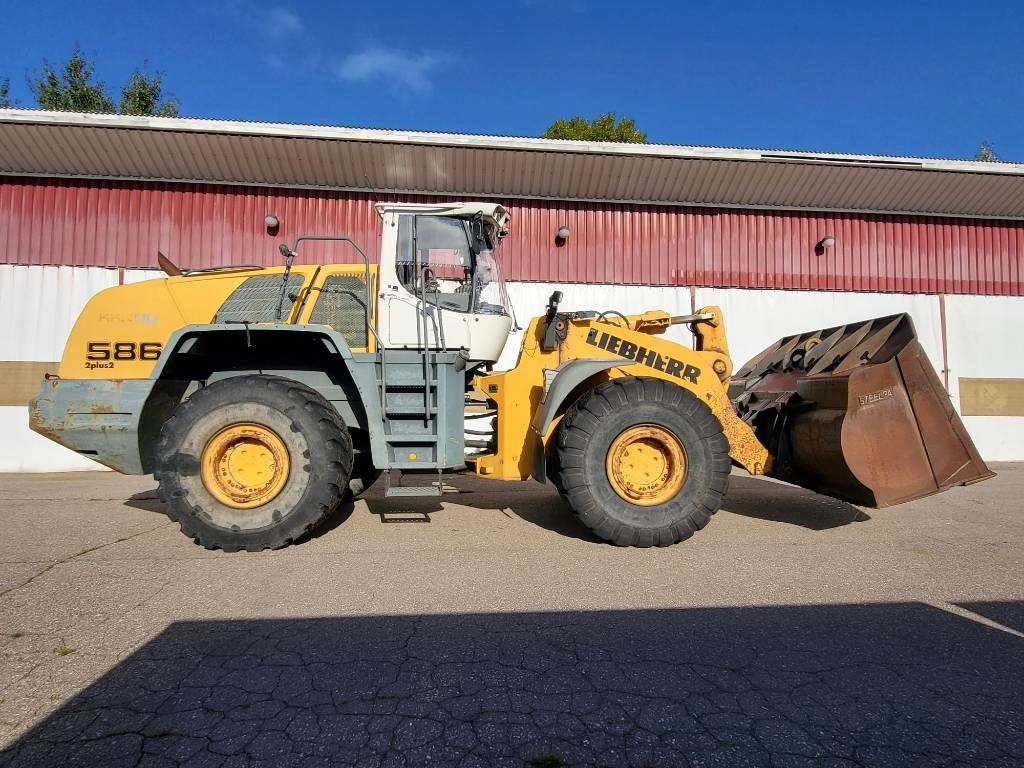 Liebherr L 586 2Plus2 - Pyöräkuormaaja: kuva Liebherr L 586 2Plus2 - Pyöräkuormaaja Liebherr L 586 2Plus2 - Pyöräkuormaaja: kuva Liebherr L 586 2Plus2 - Pyöräkuormaaja