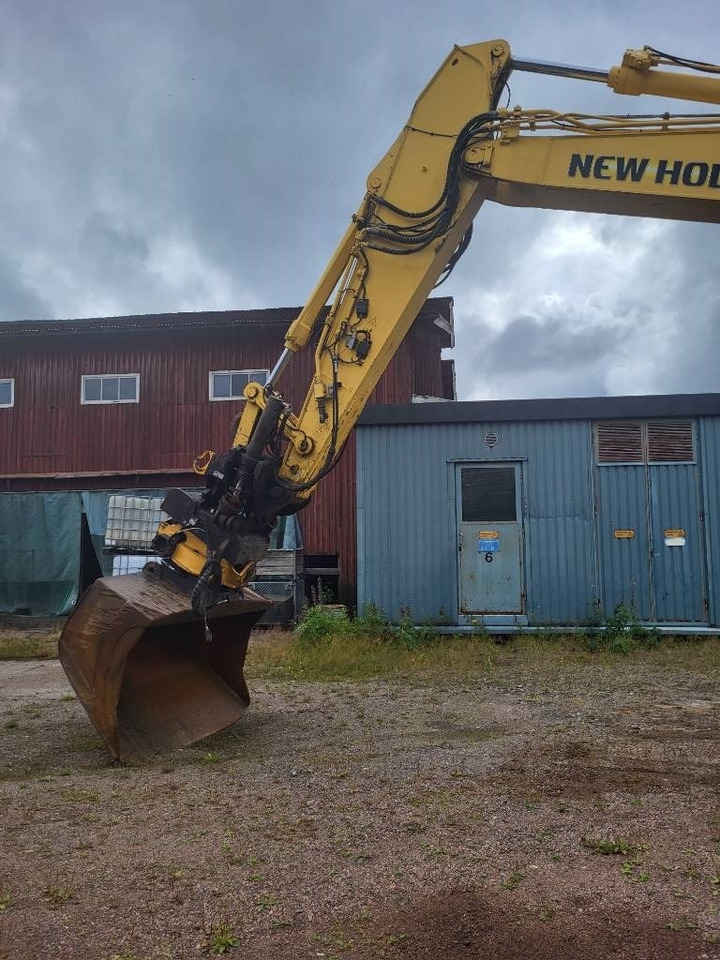 New Holland Kobelco E 235 B SR-2  - Telakaivukone: kuva New Holland Kobelco E 235 B SR-2  - Telakaivukone New Holland Kobelco E 235 B SR-2  - Telakaivukone: kuva New Holland Kobelco E 235 B SR-2  - Telakaivukone