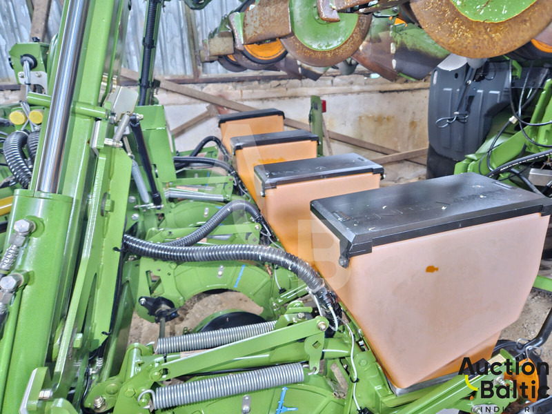 Tarkkuuskylvökone Amazone ED 602 K: kuva Tarkkuuskylvökone Amazone ED 602 K