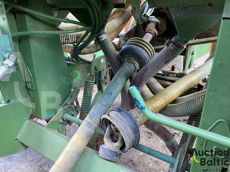 Amazone ED 602 K - Tarkkuuskylvökone: kuva Amazone ED 602 K - Tarkkuuskylvökone Amazone ED 602 K - Tarkkuuskylvökone: kuva Amazone ED 602 K - Tarkkuuskylvökone