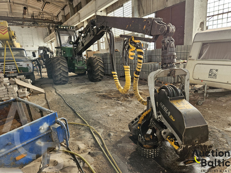 Amkodor 2541 - Sadonkorjuukone: kuva Amkodor 2541 - Sadonkorjuukone Amkodor 2541 - Sadonkorjuukone: kuva Amkodor 2541 - Sadonkorjuukone