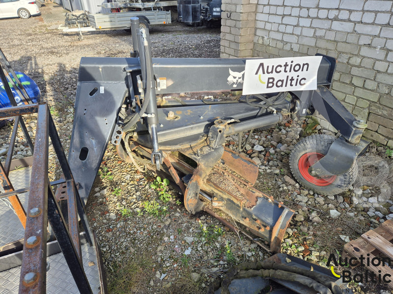 Bobcat Grader 96 - Tiehöylä: kuva Bobcat Grader 96 - Tiehöylä Bobcat Grader 96 - Tiehöylä: kuva Bobcat Grader 96 - Tiehöylä