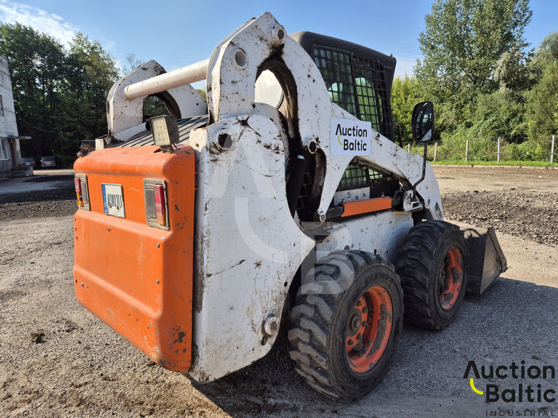 Bobcat S 175 - Liukuohjattu kuormaaja: kuva Bobcat S 175 - Liukuohjattu kuormaaja Bobcat S 175 - Liukuohjattu kuormaaja: kuva Bobcat S 175 - Liukuohjattu kuormaaja