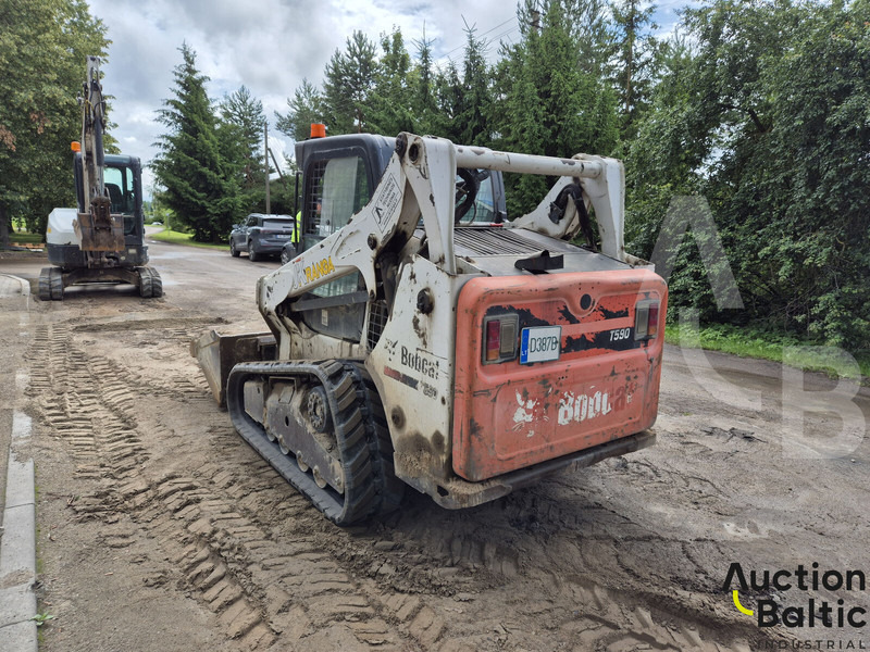 Bobcat T 590 - Telakuormaaja: kuva Bobcat T 590 - Telakuormaaja Bobcat T 590 - Telakuormaaja: kuva Bobcat T 590 - Telakuormaaja