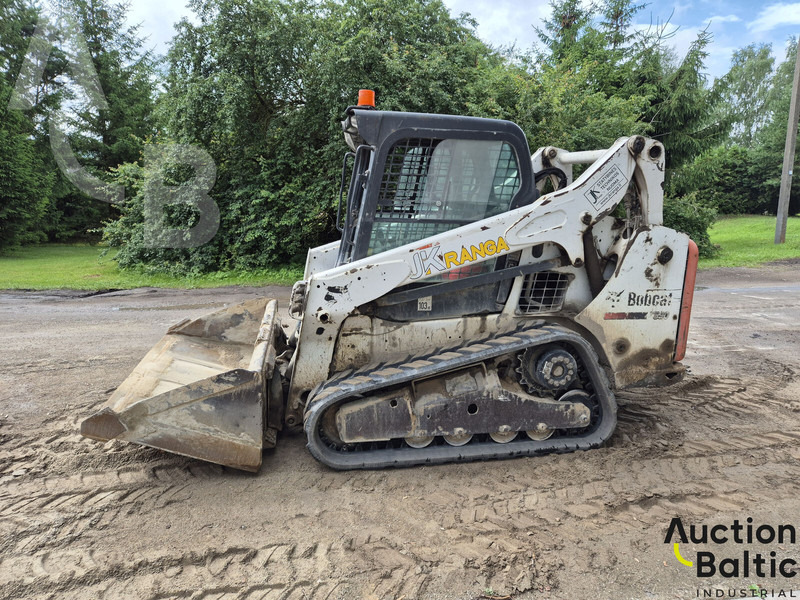 Bobcat T 590 - Telakuormaaja: kuva Bobcat T 590 - Telakuormaaja Bobcat T 590 - Telakuormaaja: kuva Bobcat T 590 - Telakuormaaja