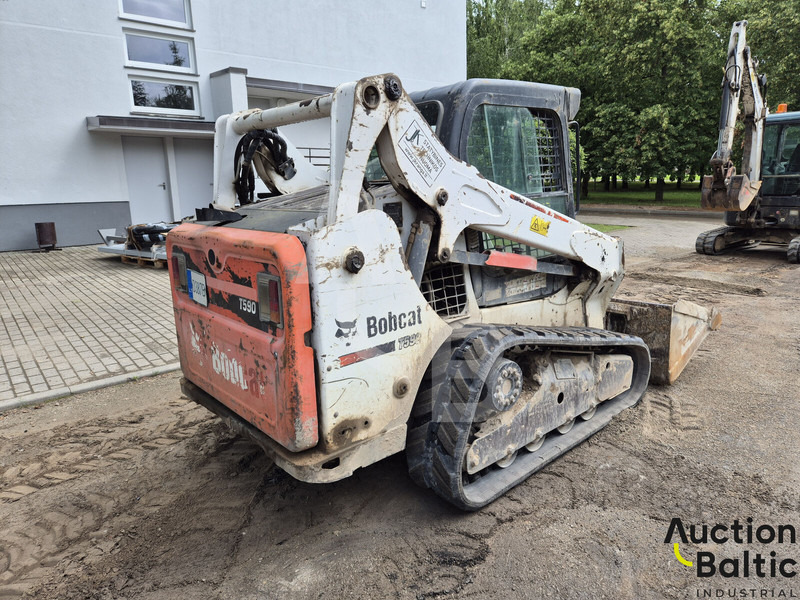 Bobcat T 590 - Telakuormaaja: kuva Bobcat T 590 - Telakuormaaja Bobcat T 590 - Telakuormaaja: kuva Bobcat T 590 - Telakuormaaja