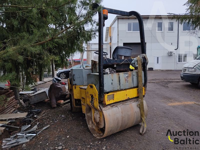 Bomag BW 125 A D H - Jyrä: kuva Bomag BW 125 A D H - Jyrä Bomag BW 125 A D H - Jyrä: kuva Bomag BW 125 A D H - Jyrä