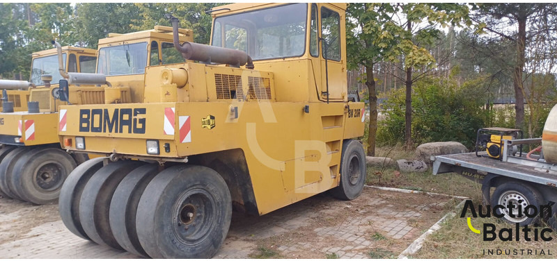 Bomag BW 20 R - Kumipyoräjyrä: kuva Bomag BW 20 R - Kumipyoräjyrä Bomag BW 20 R - Kumipyoräjyrä: kuva Bomag BW 20 R - Kumipyoräjyrä