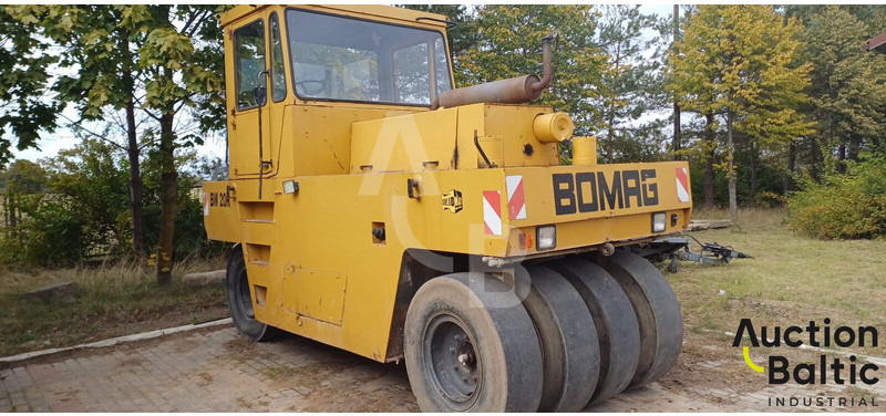Bomag BW 20 R - Kumipyoräjyrä: kuva Bomag BW 20 R - Kumipyoräjyrä Bomag BW 20 R - Kumipyoräjyrä: kuva Bomag BW 20 R - Kumipyoräjyrä