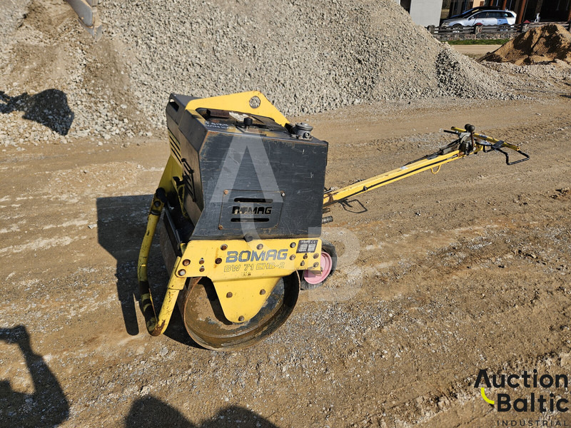Bomag BW 71EHB-2 - Jyrä: kuva Bomag BW 71EHB-2 - Jyrä Bomag BW 71EHB-2 - Jyrä: kuva Bomag BW 71EHB-2 - Jyrä