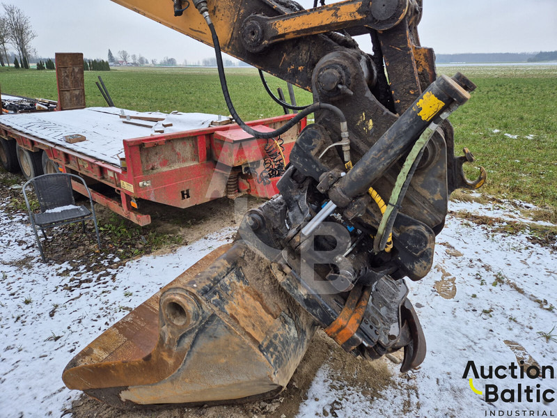 Case CX 210 B - Telakaivukone: kuva Case CX 210 B - Telakaivukone Case CX 210 B - Telakaivukone: kuva Case CX 210 B - Telakaivukone