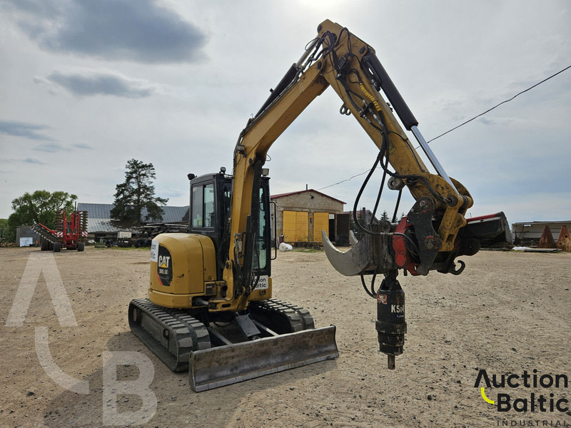 Caterpillar 305.5E2CR - Minikuormaaja: kuva Caterpillar 305.5E2CR - Minikuormaaja Caterpillar 305.5E2CR - Minikuormaaja: kuva Caterpillar 305.5E2CR - Minikuormaaja