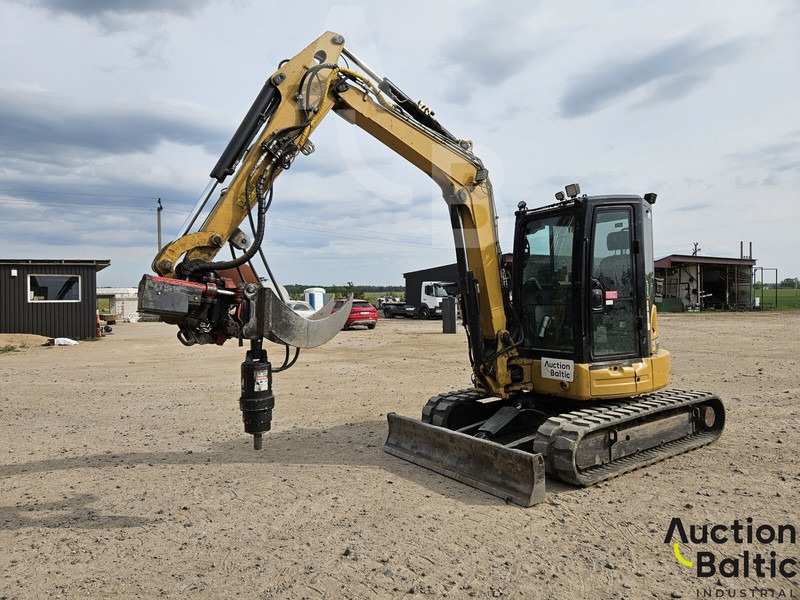 Caterpillar 305.5E2CR - Minikuormaaja: kuva Caterpillar 305.5E2CR - Minikuormaaja Caterpillar 305.5E2CR - Minikuormaaja: kuva Caterpillar 305.5E2CR - Minikuormaaja