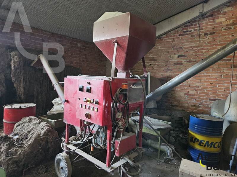 Ceres - Karjatalouskone: kuva Ceres - Karjatalouskone Ceres - Karjatalouskone: kuva Ceres - Karjatalouskone