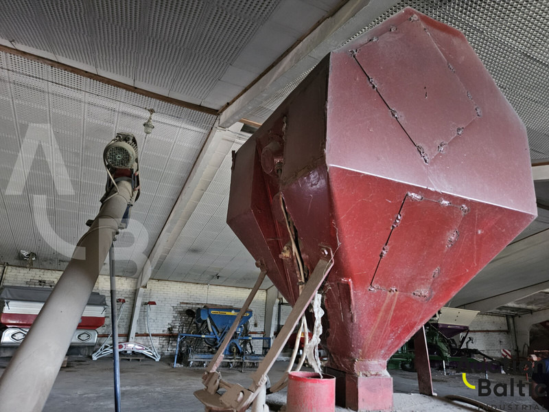 Ceres - Karjatalouskone: kuva Ceres - Karjatalouskone Ceres - Karjatalouskone: kuva Ceres - Karjatalouskone