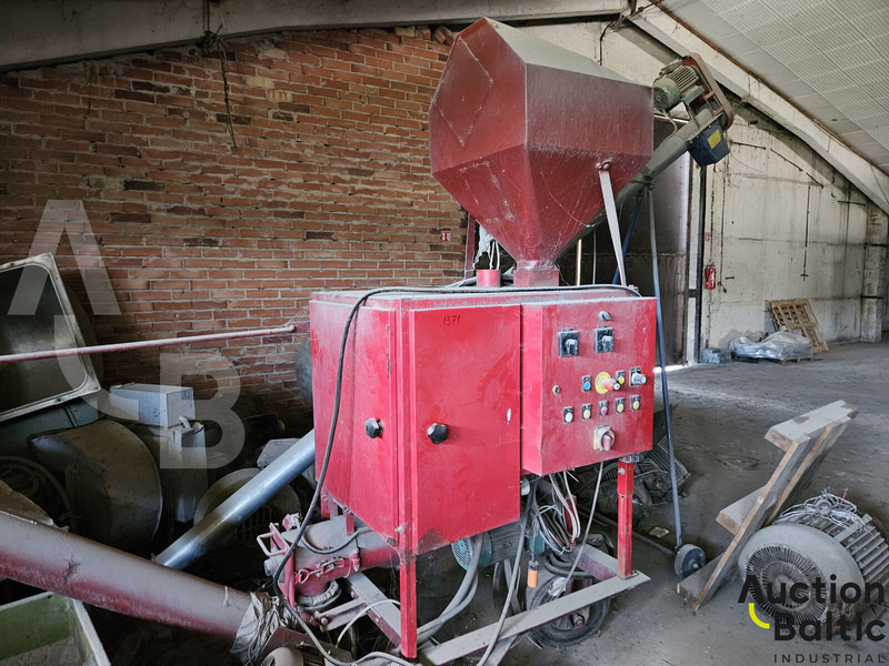 Ceres - Karjatalouskone: kuva Ceres - Karjatalouskone Ceres - Karjatalouskone: kuva Ceres - Karjatalouskone