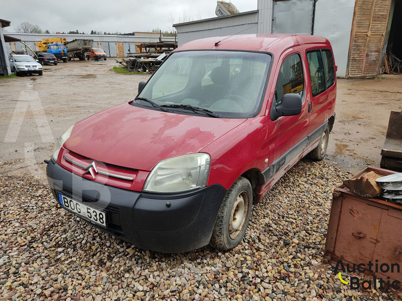 Citroën Berlingo - Pieni pakettiauto: kuva Citroën Berlingo - Pieni pakettiauto Citroën Berlingo - Pieni pakettiauto: kuva Citroën Berlingo - Pieni pakettiauto