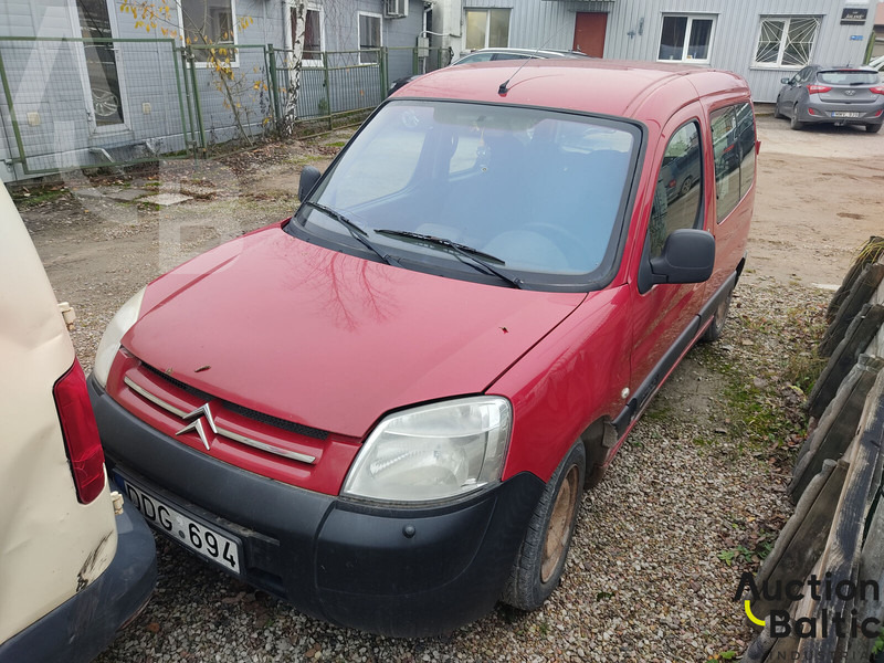 Citroën Berlingo - Pieni pakettiauto: kuva Citroën Berlingo - Pieni pakettiauto Citroën Berlingo - Pieni pakettiauto: kuva Citroën Berlingo - Pieni pakettiauto